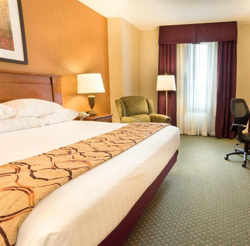 Drury Inn & Suites Charlotte Northlake Luaran gambar